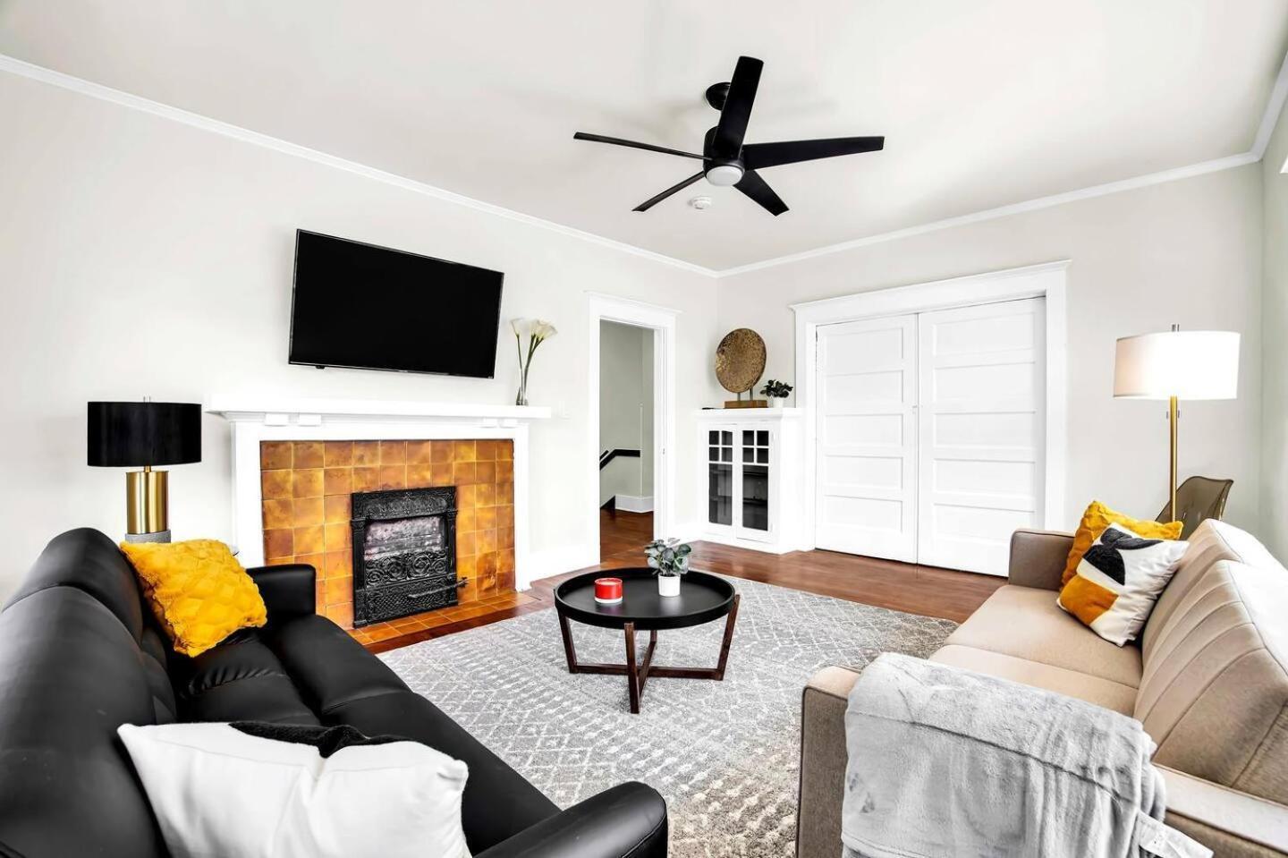 Casa vacanze Charming Craftsman Near Dtla *